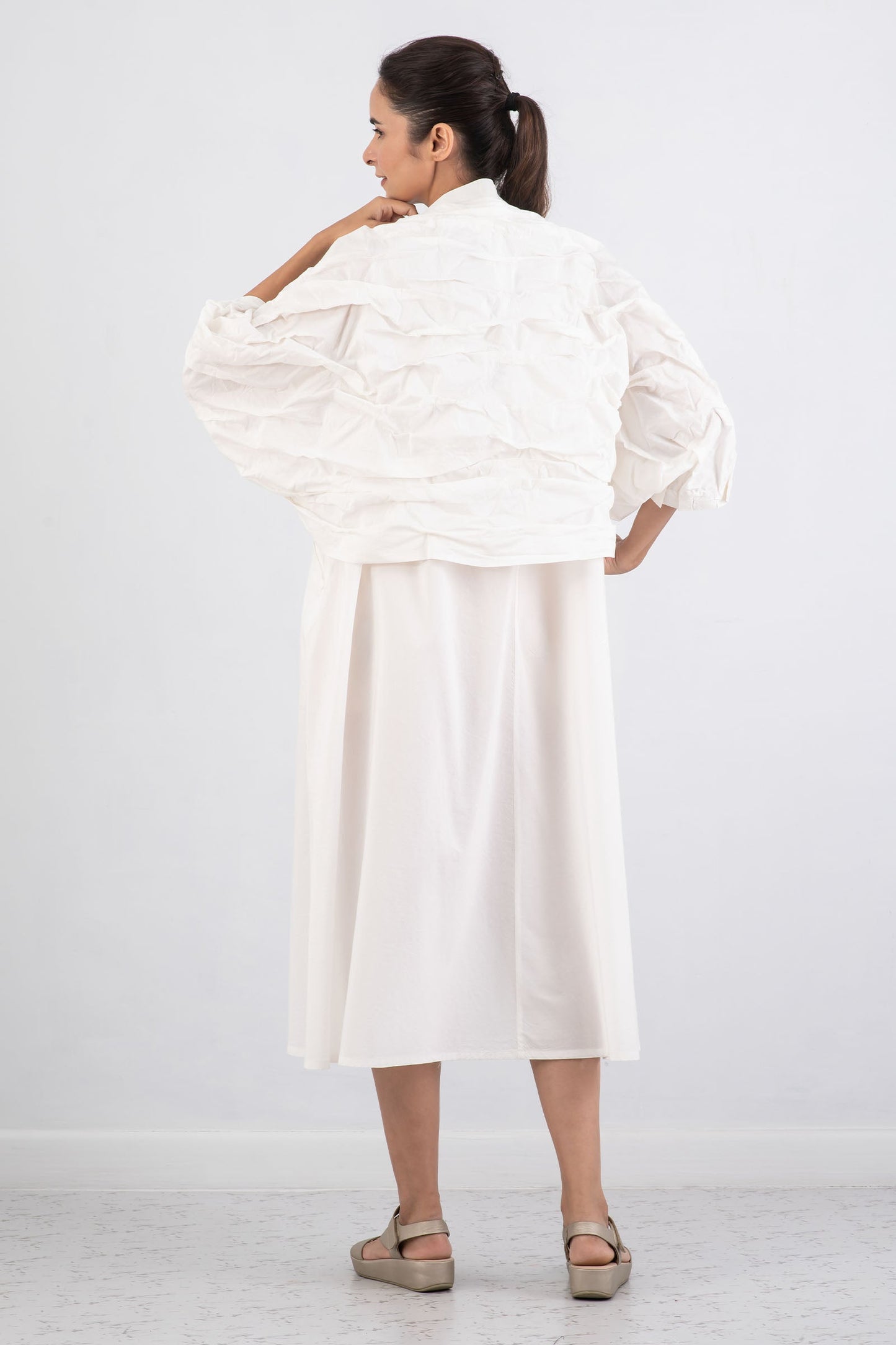 DYED COTTON SILK VOILE WAVY WAVY TUCK SHRUG