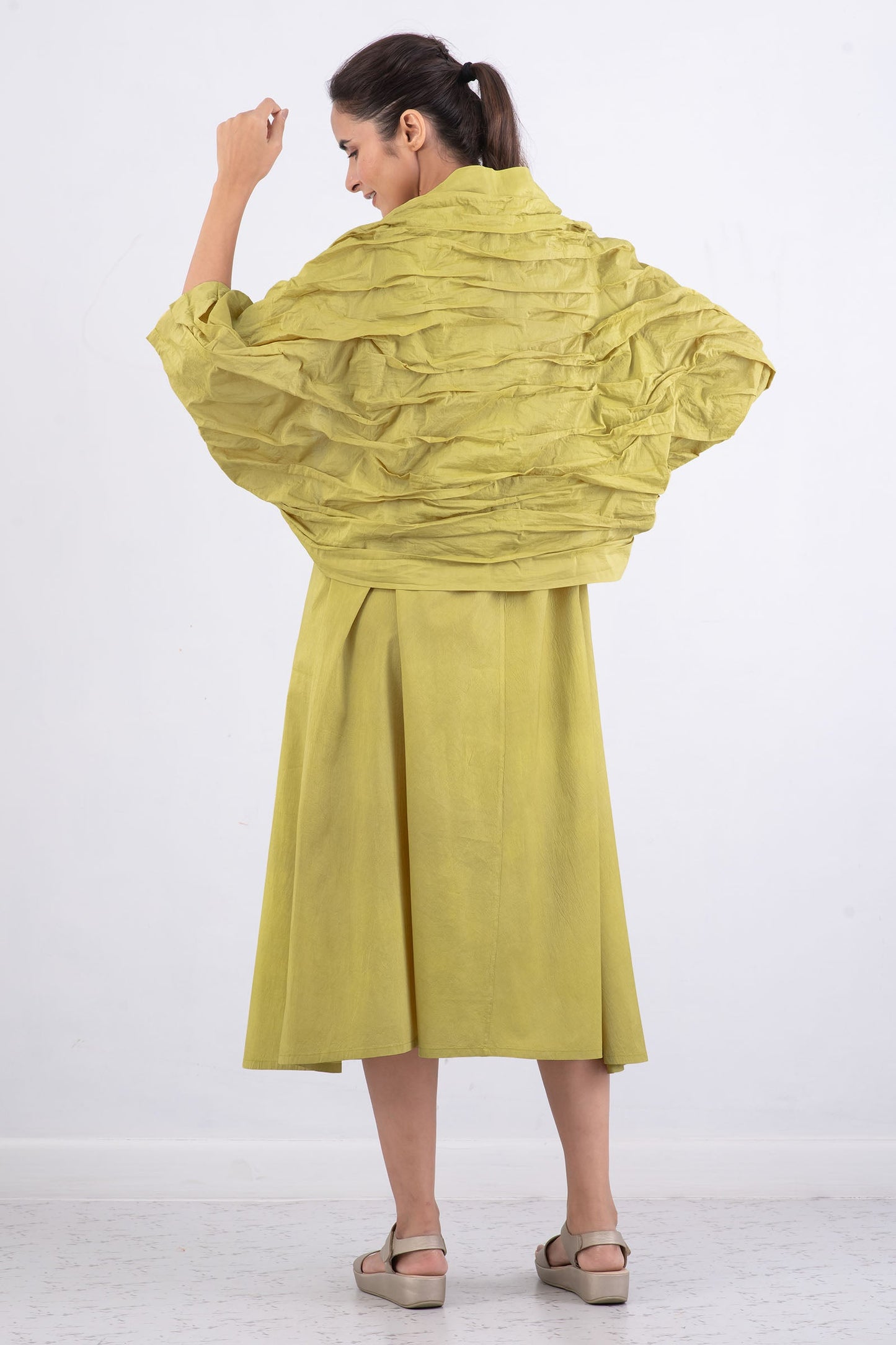 DYED COTTON SILK VOILE WAVY WAVY TUCK SHRUG