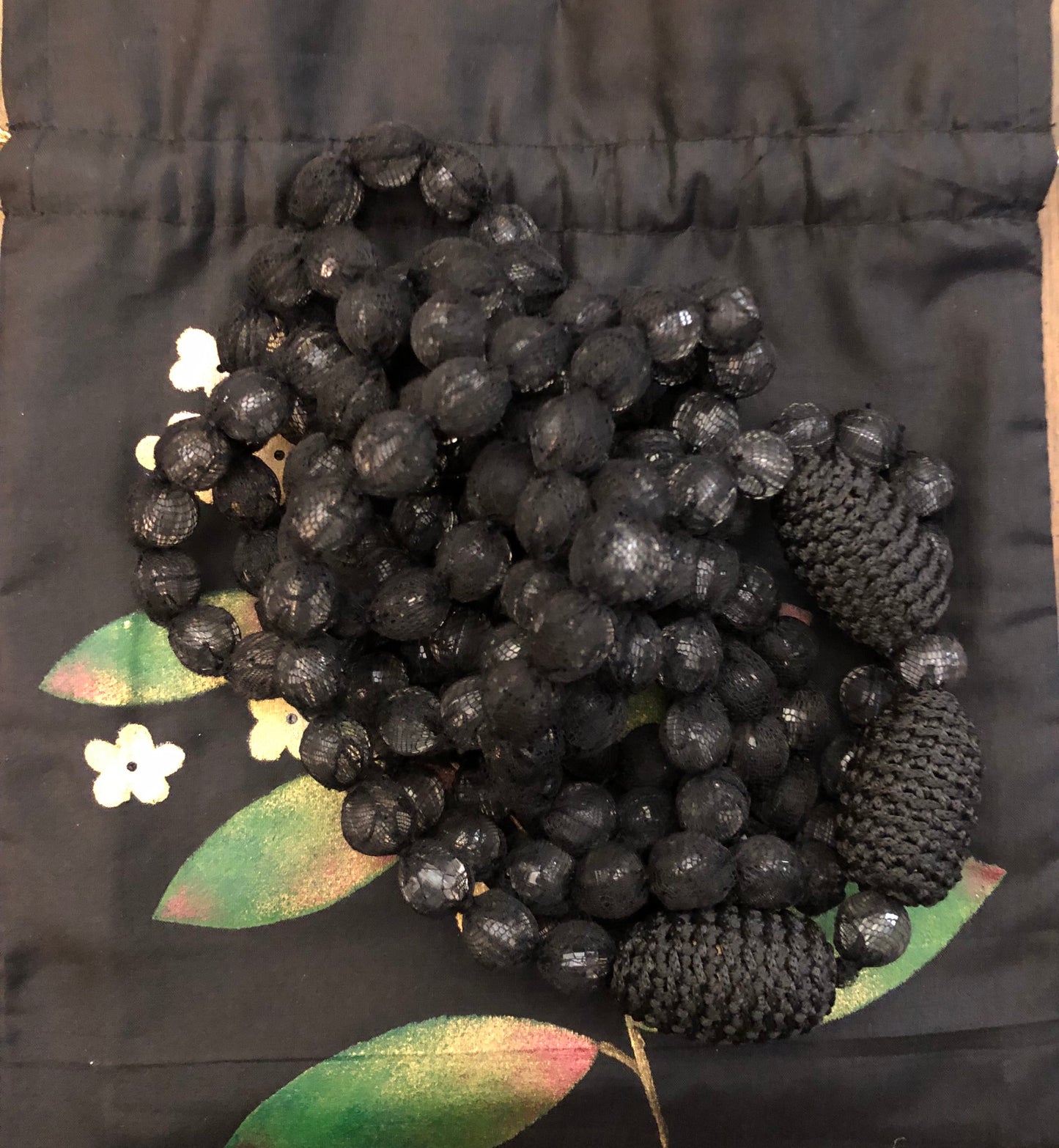 NibANNi LEBRLS LONG NECKLACE